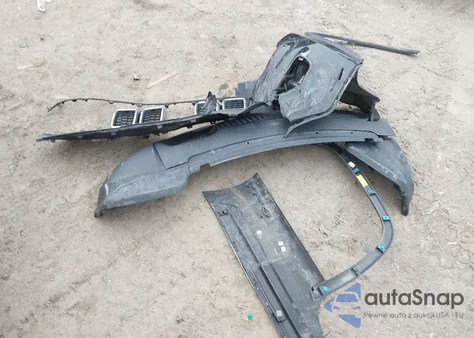 2021 Jeep Grand Cherokee Laredo z USA, uszkodzony, nr VIN 1C4RJFAG0MC646890